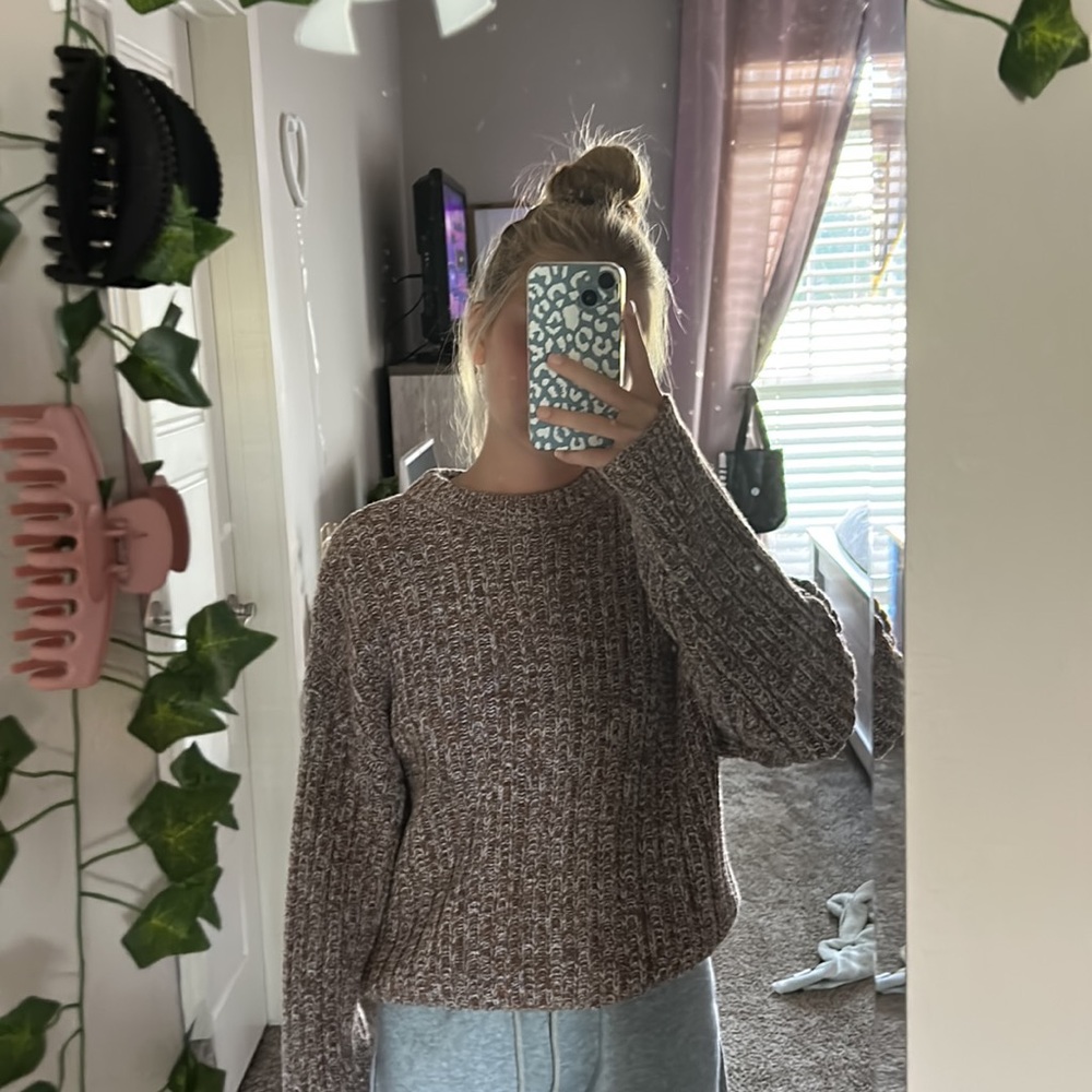 cute sweater - Picture 2 of 2
